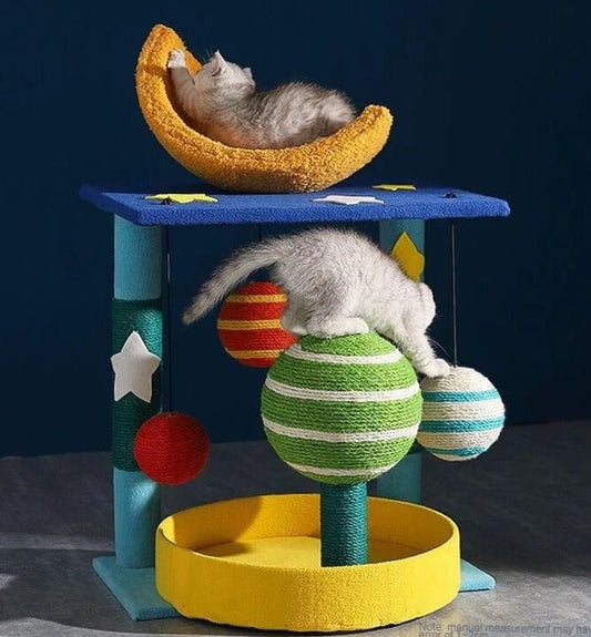 arbre a chat design galaxie deux chatons lune et planete