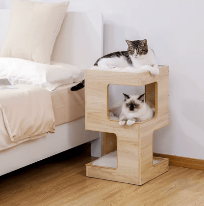arbre à chat en bois table chevet deux chats modele clair