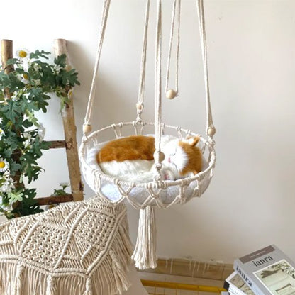 Hamac pour chat salon fleuri chat endormi