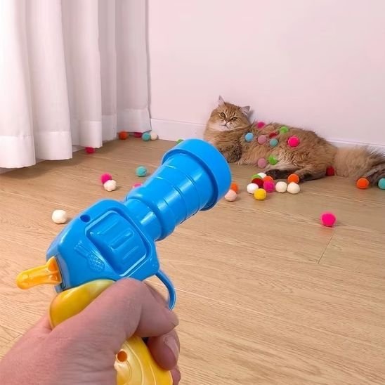 Jouet pour chat  pistolet catapulte balle en ponpon chat catapulte